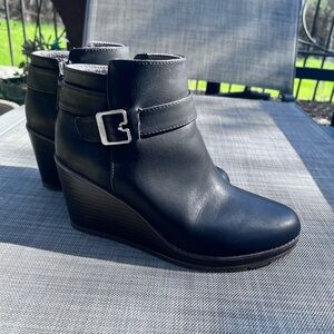 Dr. Scholl's Black Wedge Ankle Boots